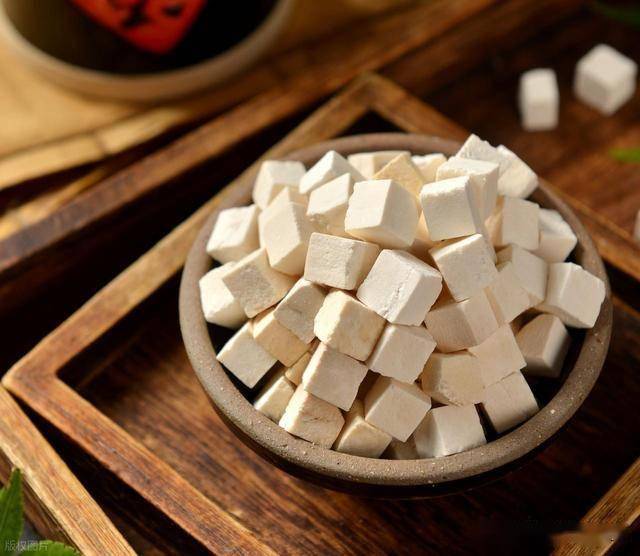 苓桂甘枣汤的作用与功效(党参丁香茯苓片的功效与作用)