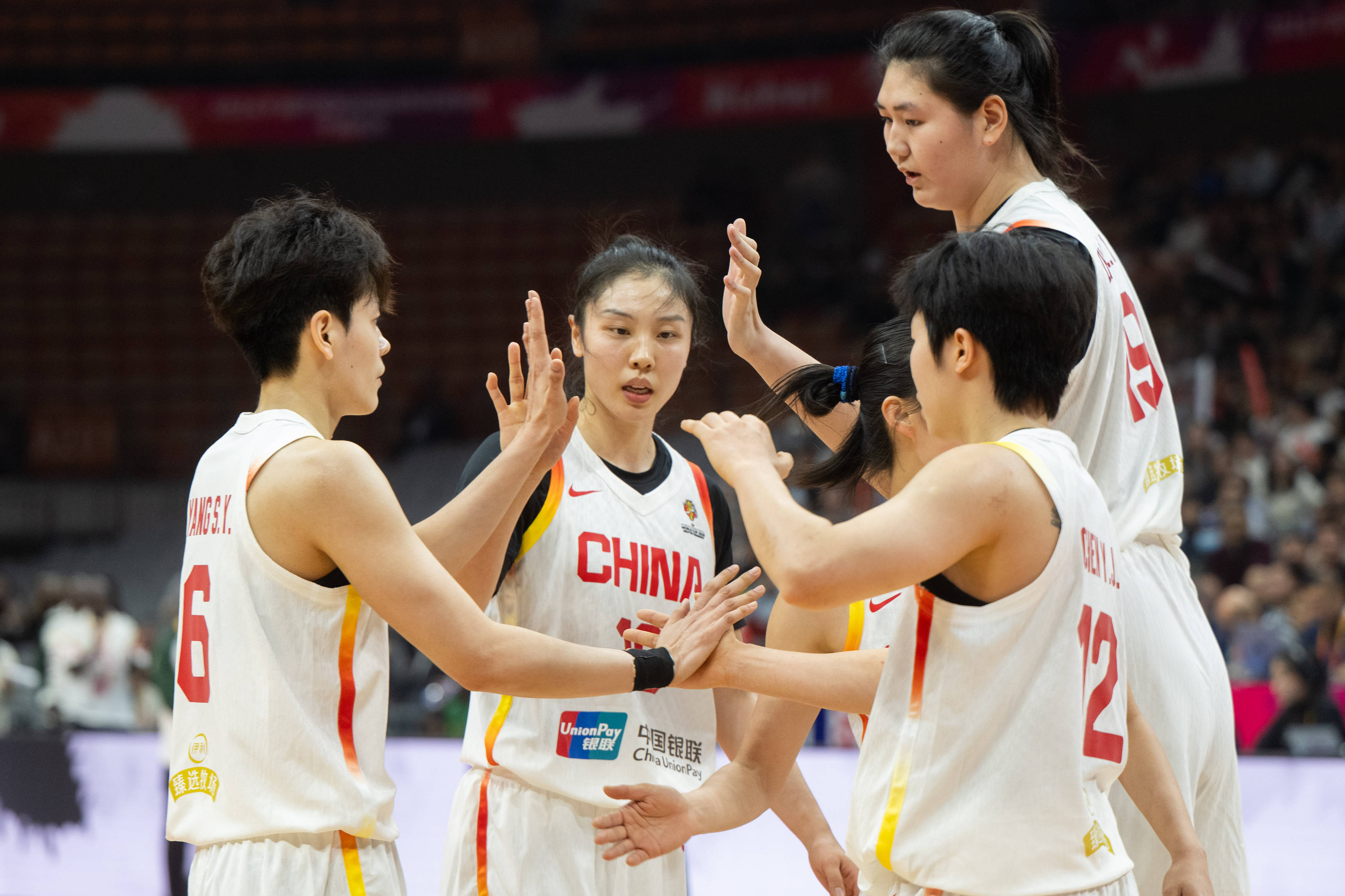 关于6年蜕变女篮姑娘为何这么强?的信息