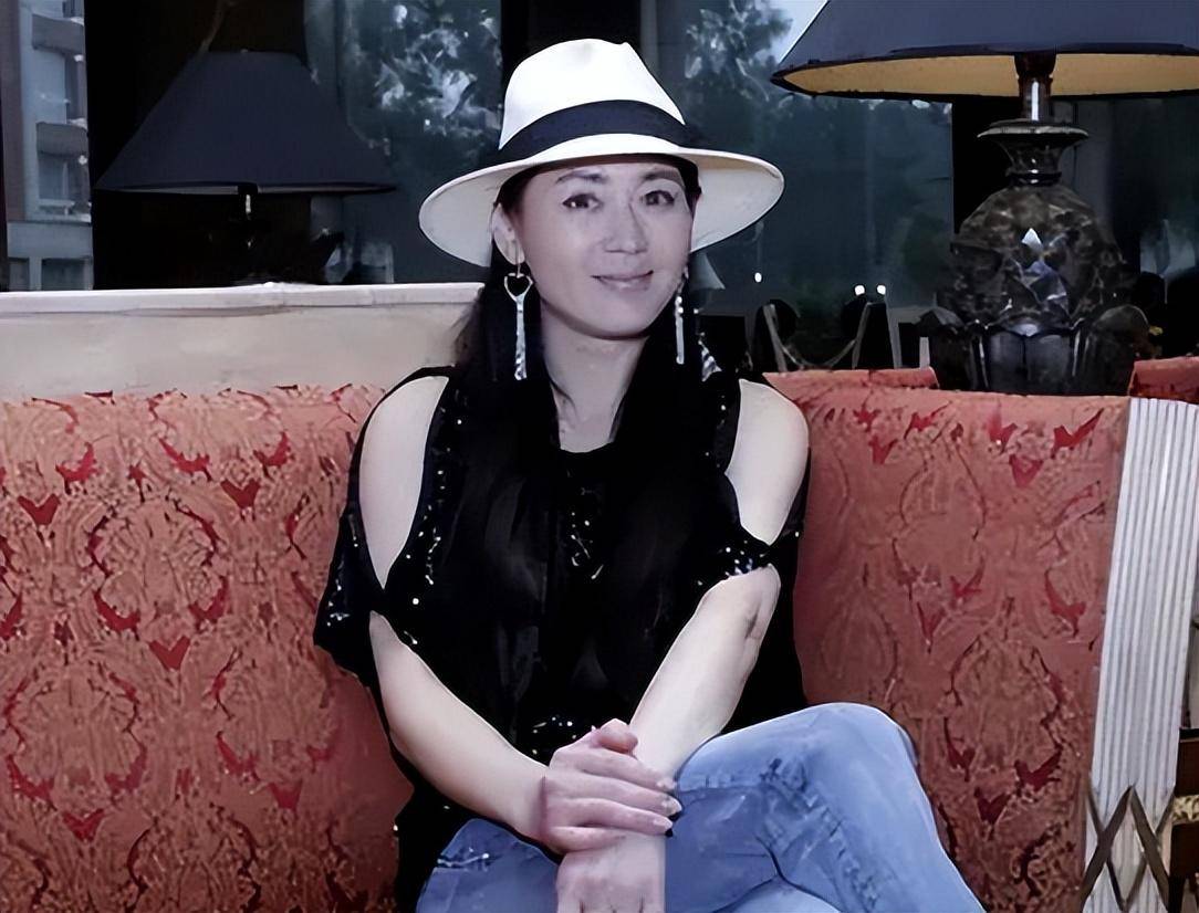 李琳个人资料简介(歌手李琳个人资料简介)
