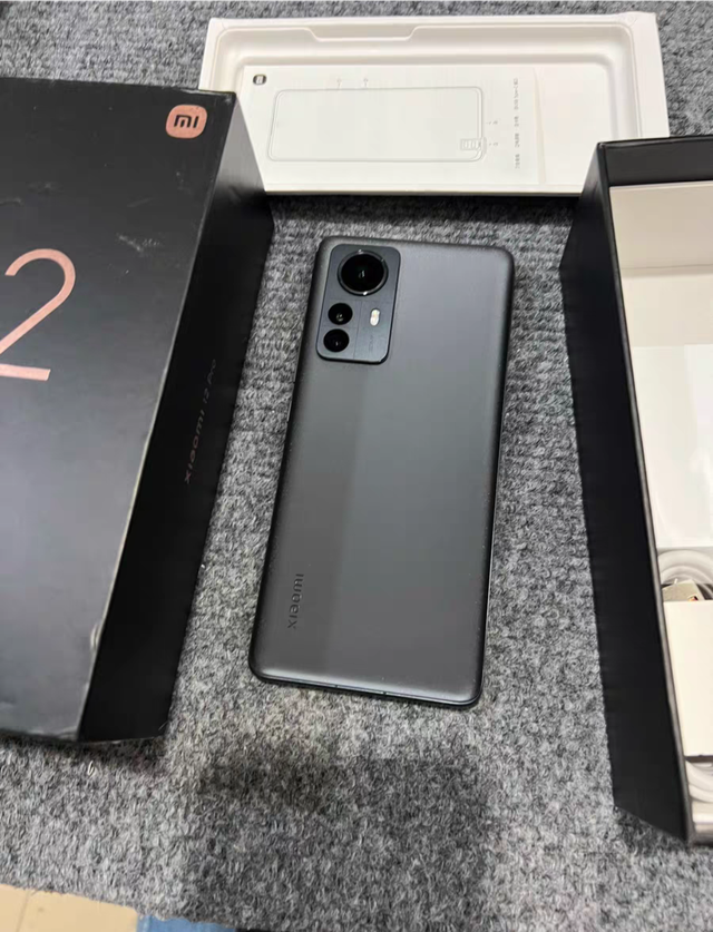 小米12和vivox80哪个好(小米8和vivox21对比哪个好)