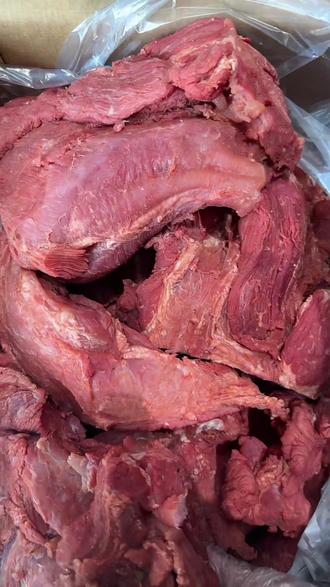 牛脖子肉是好肉吗(牛脖子肉是好肉吗图片)