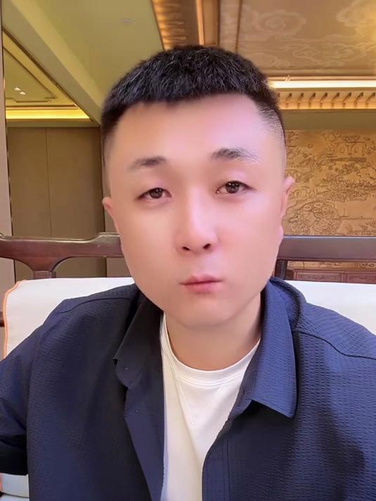 太原老葛身价多少亿(老葛一家三口照片大全)