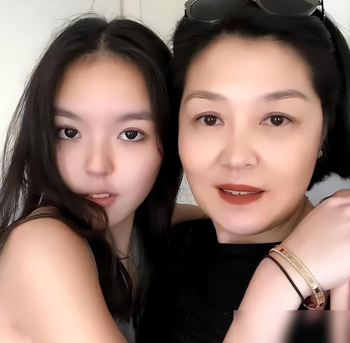 哈文照片个人资料(哈文个人简历及照片)