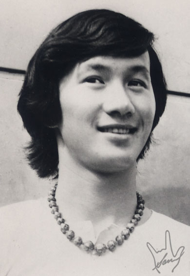 许冠杰个人资料(1948年属什么生肖)