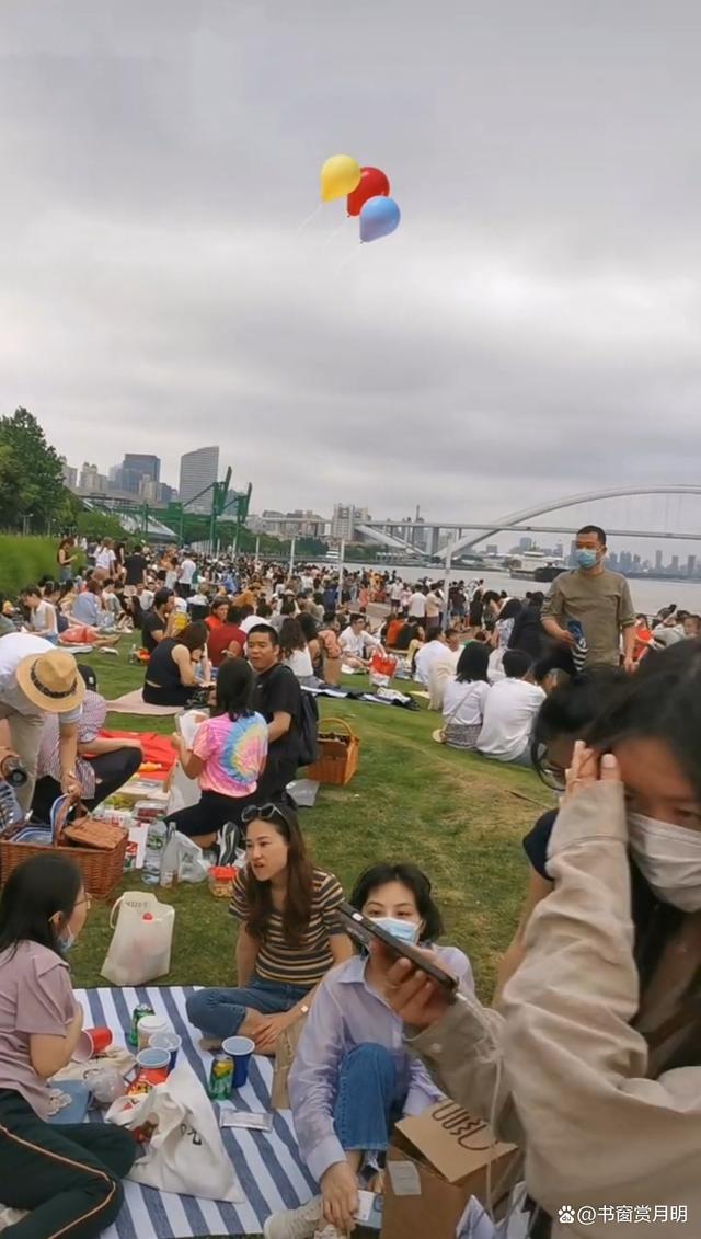 三五成群是什么意思(三五成群是什么意思可以形容渔民生活吗)