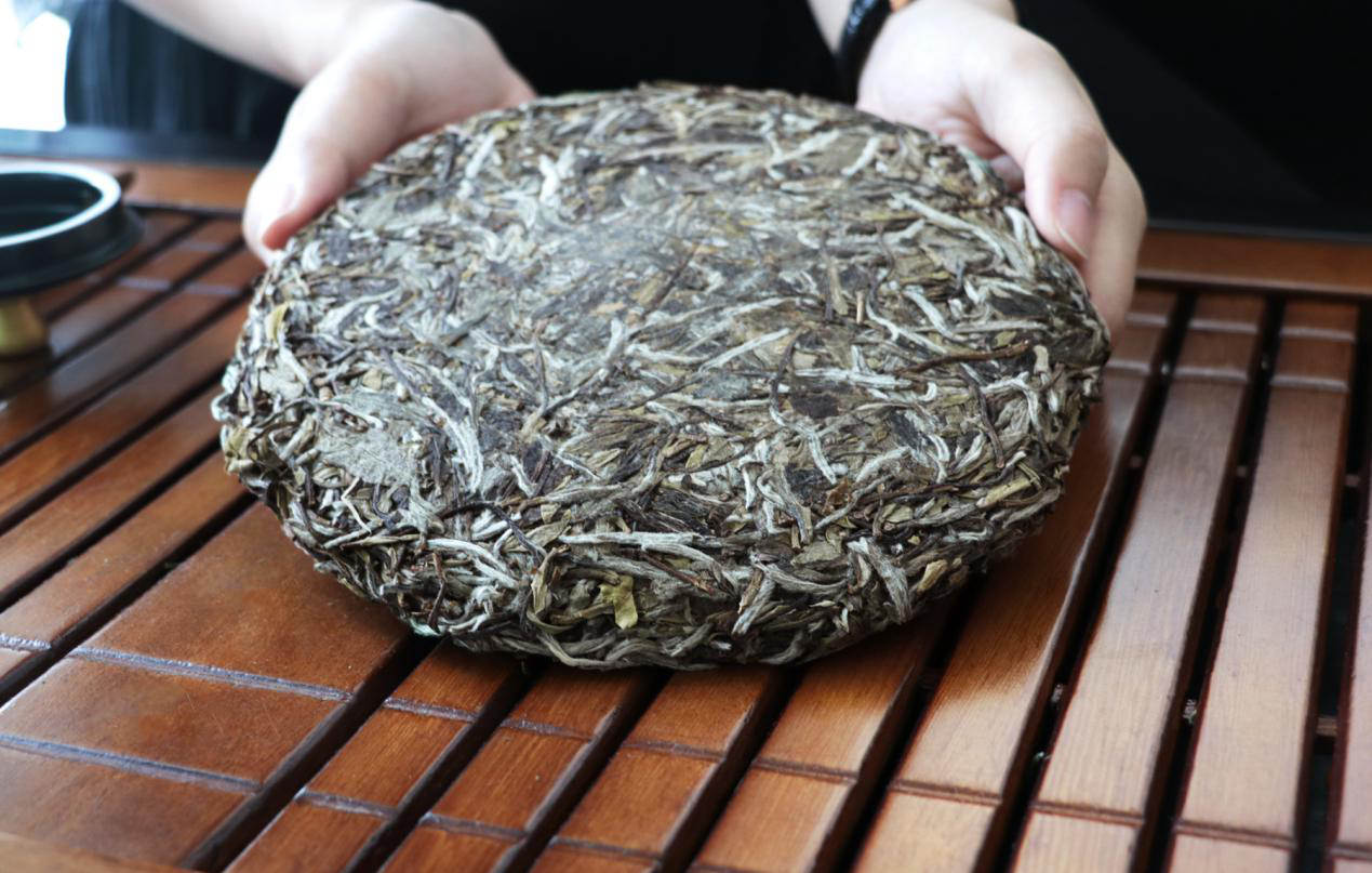 陈茶和新茶的区别(陈茶和新茶的区别在哪里)