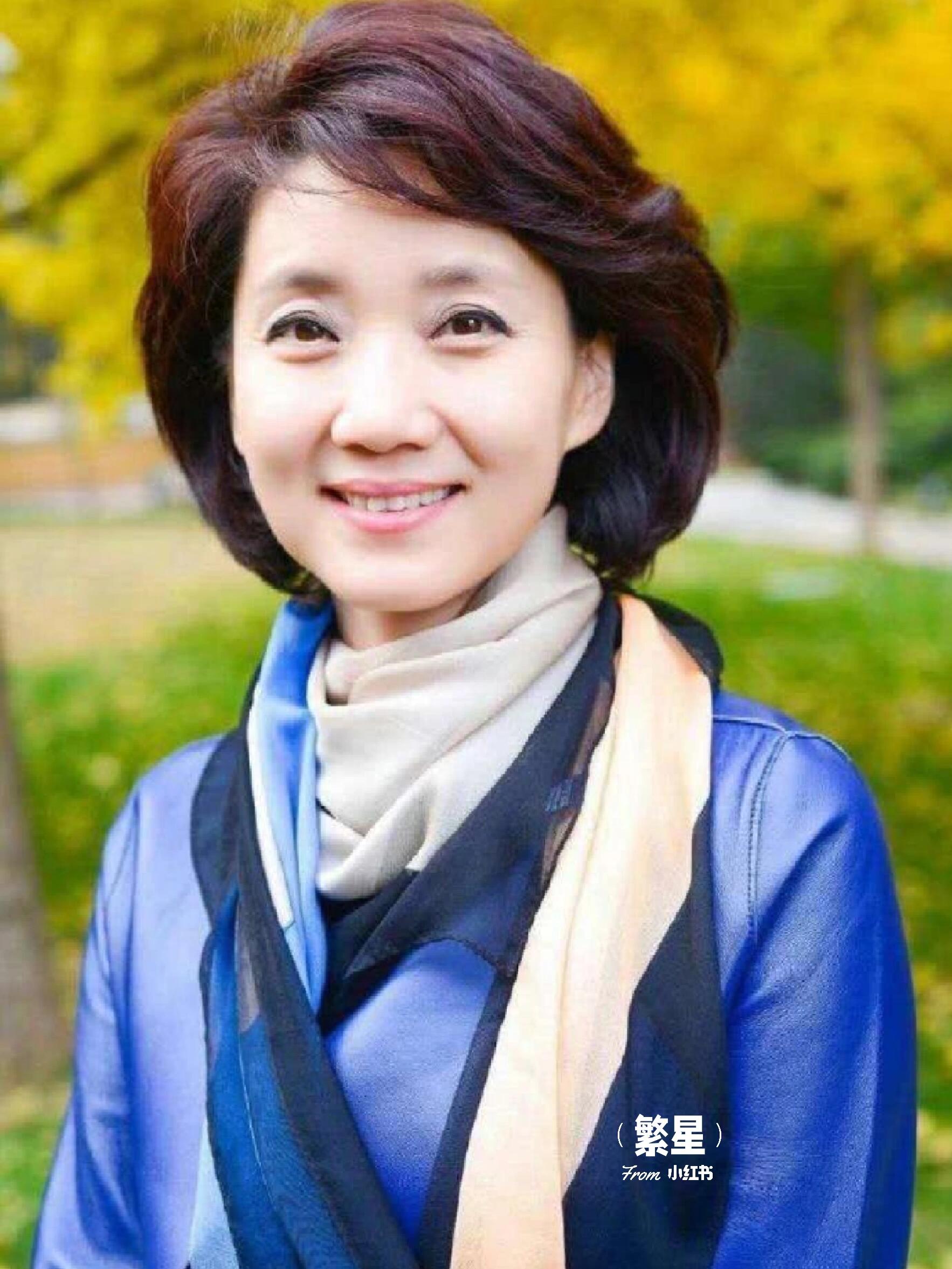 王凤霞个人资料简介(王凤霞个人资料简介及家世图片)
